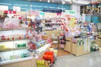 1F　化粧品　銀粧