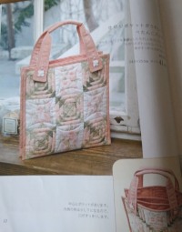 12ページ掲載。やさしい色合わせの時にデザインしたバッグ