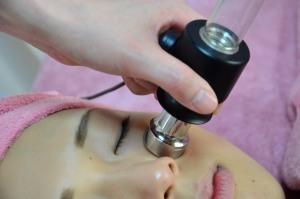 たるみ・シミ・シワ・ほうれい線に 体験者絶賛! 【エレクトロポレーション】