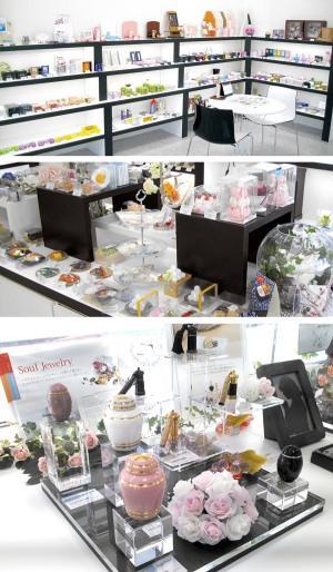 線香・ローソク・念珠等の小物専門スペース