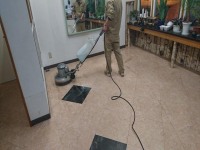 床洗浄、ワックス。カーペット清掃。
建築物清掃業登録 旭川市29清第12号