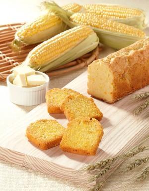 ■コーンバターのパウンドケーキ　ラスク仕立て