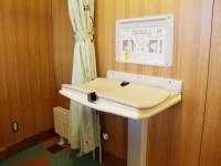 オムツ替えスペース