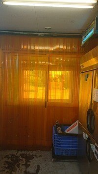 防虫カーテン取付工事