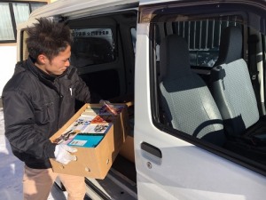 査定完了後はその場で買取金額を現金でお支払いをし、お品物を運ばせていただきます。