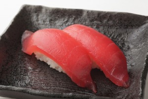 まぐろ 税込200円