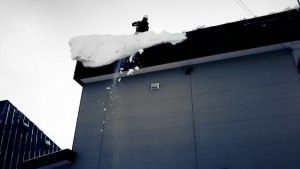 雪下ろし・雪庇落とし、まずはお電話を!!