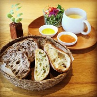 天然酵母パンかご盛りセット【スープ・サラダ・ドリンク付】1080円