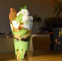 ことりのメレンゲパフェ【抹茶あずきとミルクコッタ】850円