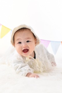 100日　赤ちゃん記念写真