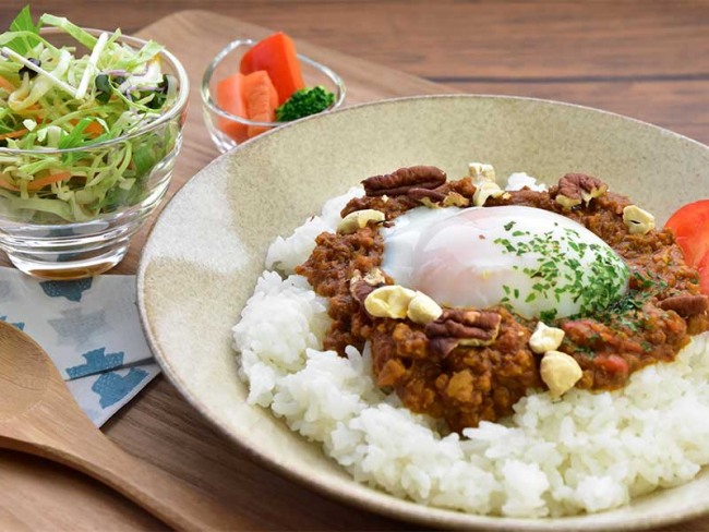 itsukaのナッツキーマカレー　1,000yen