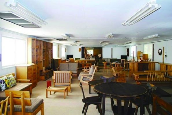 東川町の家具工房のアール工房です