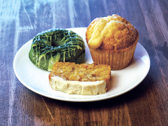 どれも手作りの焼き菓子。早い者勝ちですよ!