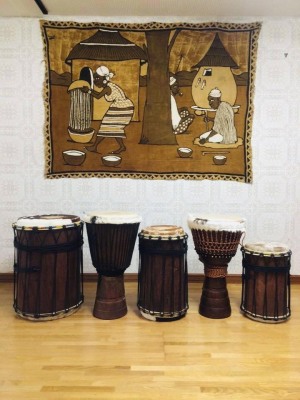 アフリカンリズム　ジャンベとドゥヌン