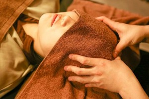 【学割U24】学生限定☆整体60分（ヘッドマッサージ付）￥6,000　⇒　￥4,000