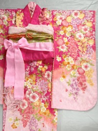 7歳四つ身　グラデーションピンク