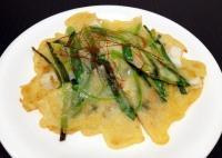 海鮮チヂミ　420円（持ち帰りOK）