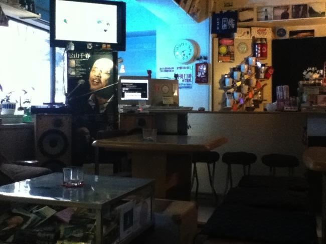 店内は「千春」ワールド