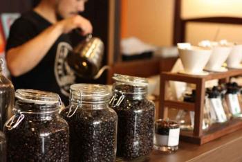 KAEDE CAFE(カエデカフェ)